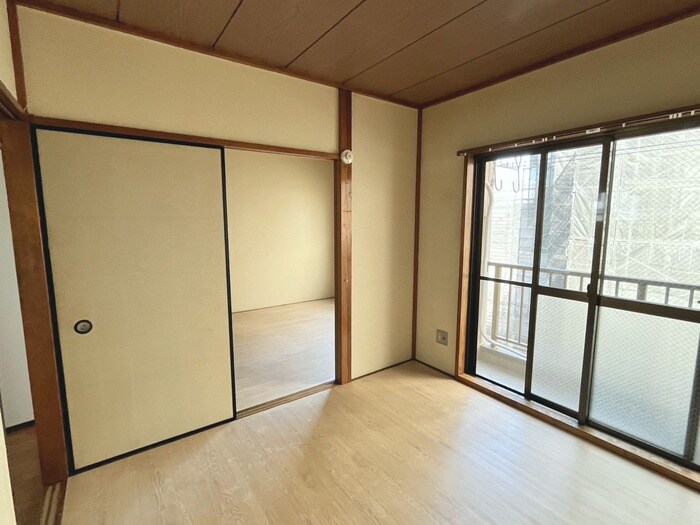 物件内観写真3　(居室)