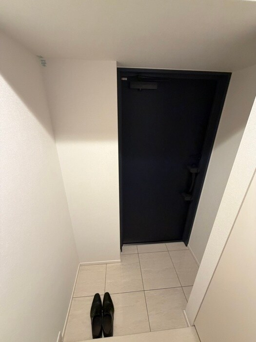 物件内観写真7　(玄関)