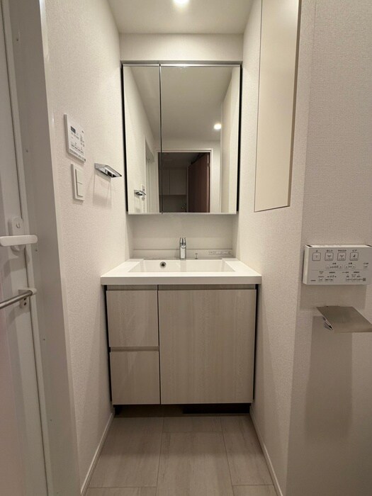 物件内観写真14　(洗面)