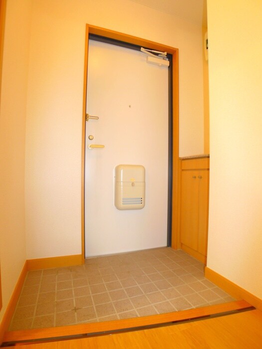 物件内観写真14　(玄関)