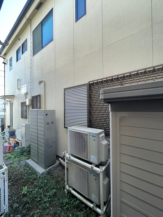 物件内観写真12　(室内からの展望)