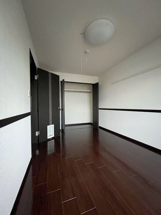 物件内観写真6　(居室)