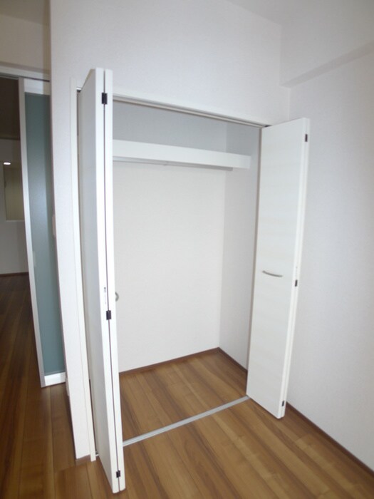 物件内観写真13　(収納)