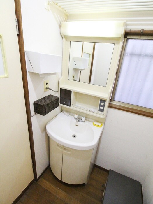 物件内観写真8　(洗面)