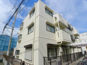 ルミエ－ル中山A外観写真