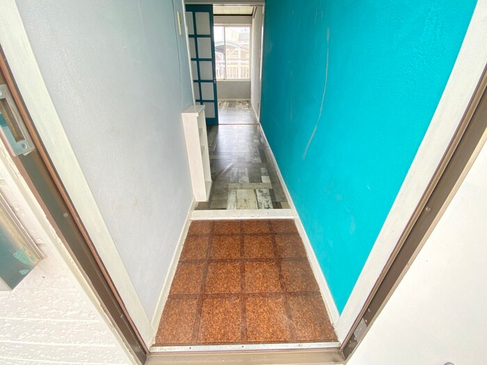 物件内観写真14　(玄関)