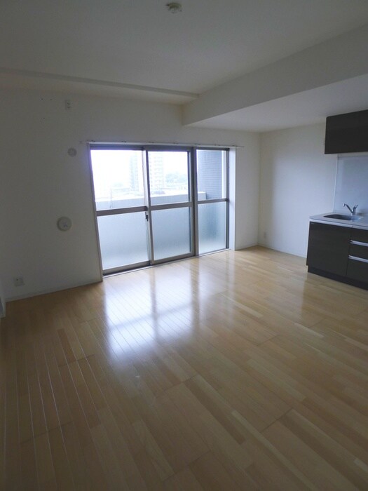 物件内観写真14　(室内からの展望)