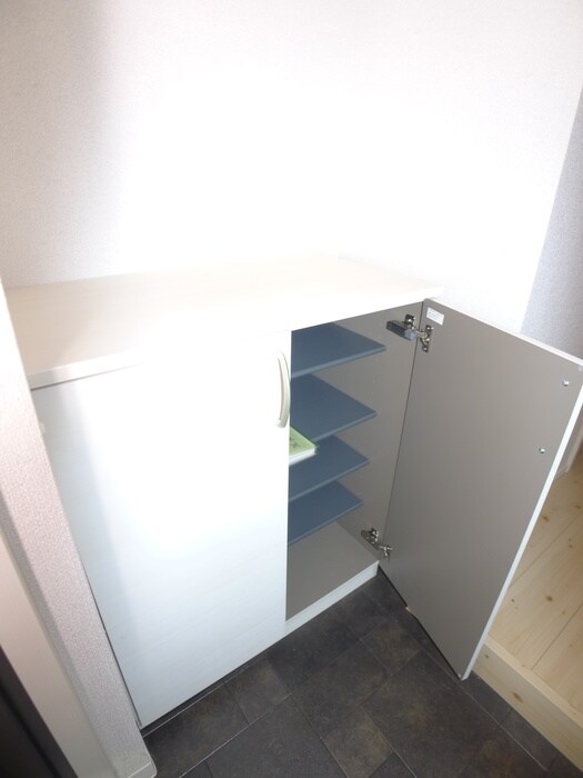物件内観写真7　(靴箱)