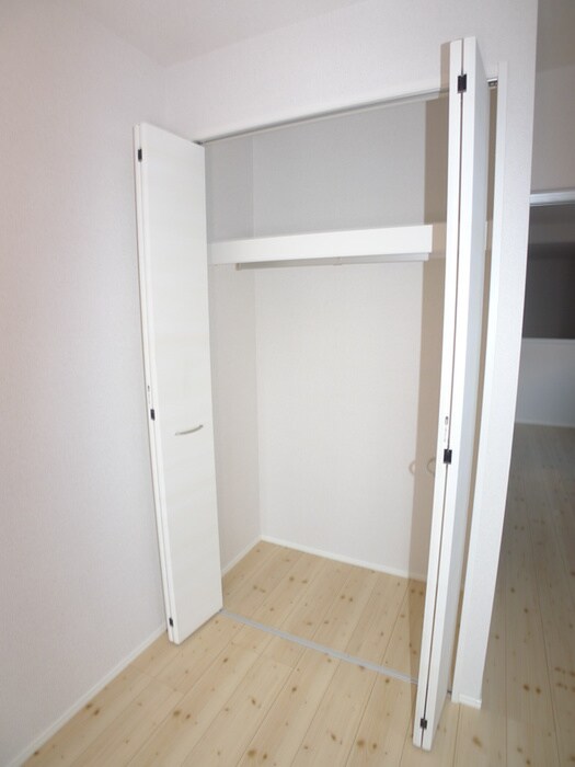 物件内観写真11　(収納)