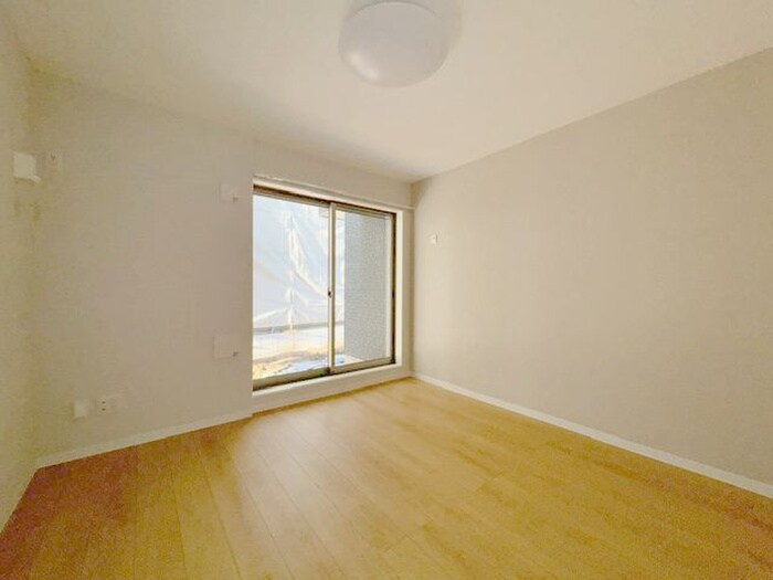 物件内観写真10　(室内からの展望)