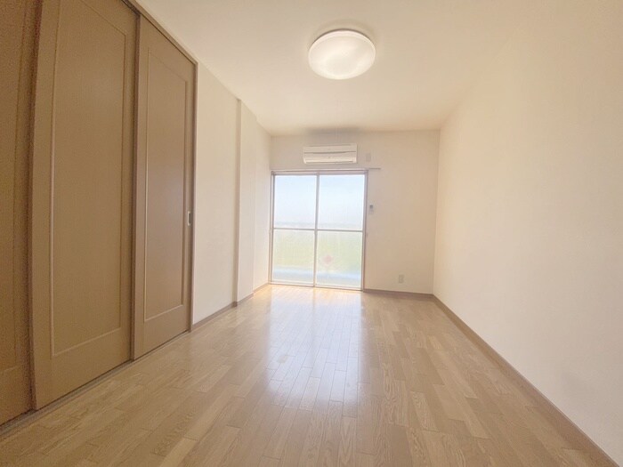 物件内観写真10　(室内からの展望)