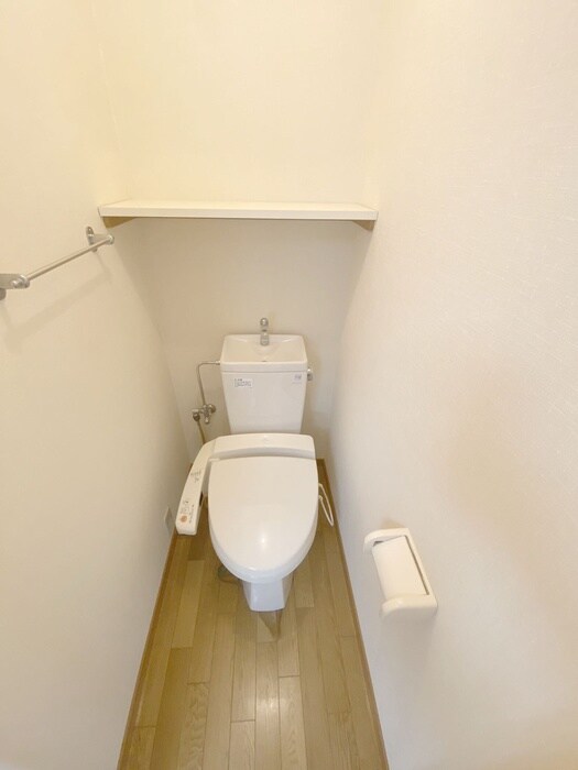 物件内観写真14　(トイレ)