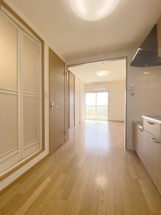 物件内観写真21　(廊下)