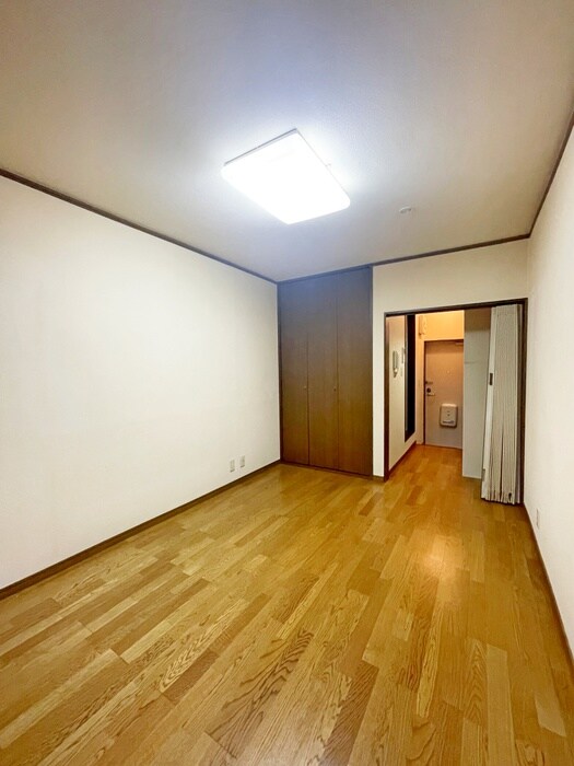 物件内観写真11　(居室)