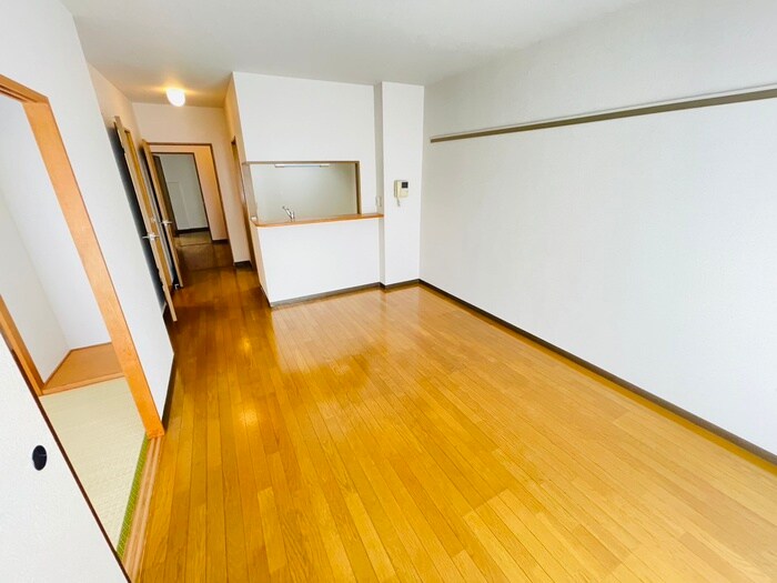 物件内観写真9　(居室)