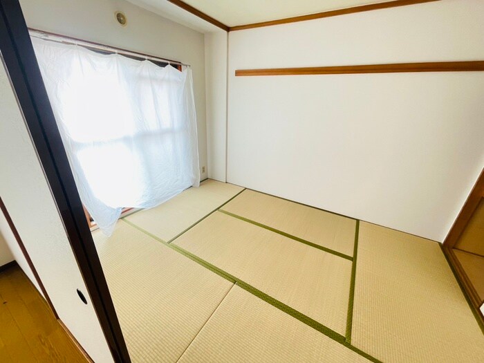 物件内観写真10　(居室)