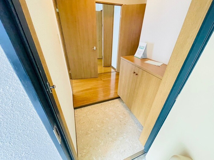 物件内観写真20　(玄関)