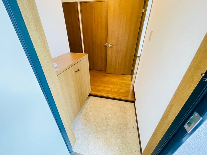 物件内観写真22　(玄関)
