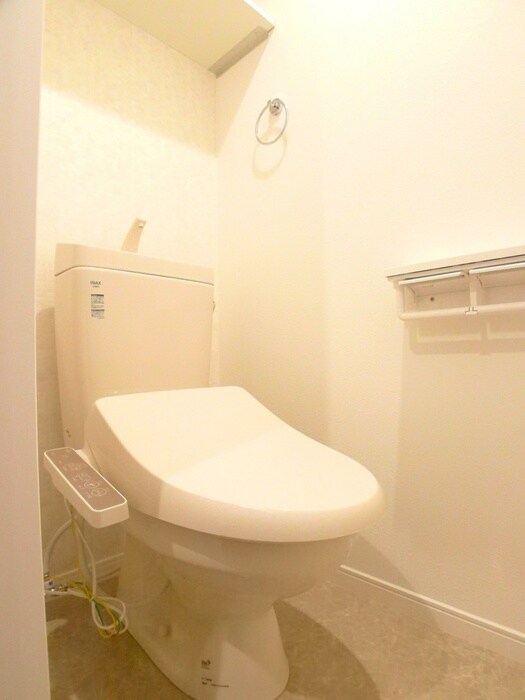 物件内観写真14　(トイレ)