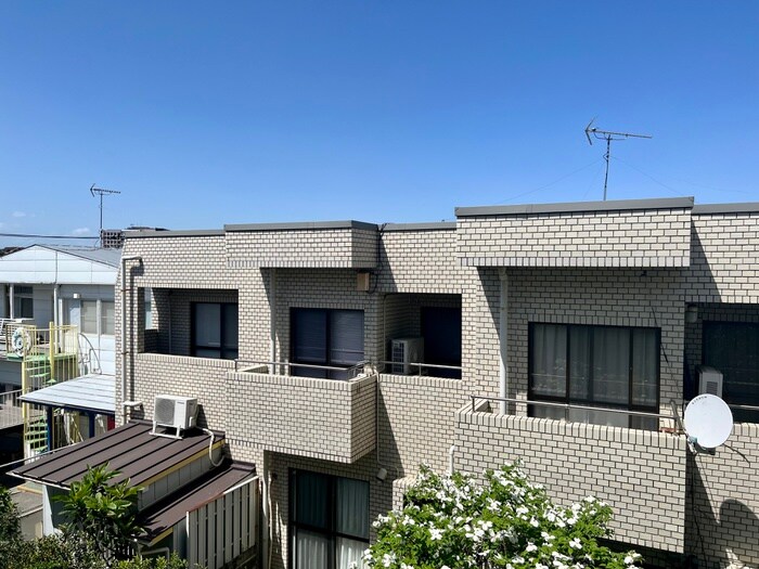 物件内観写真22　(室内からの展望)