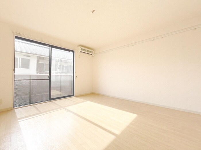 物件内観写真10　(居室)