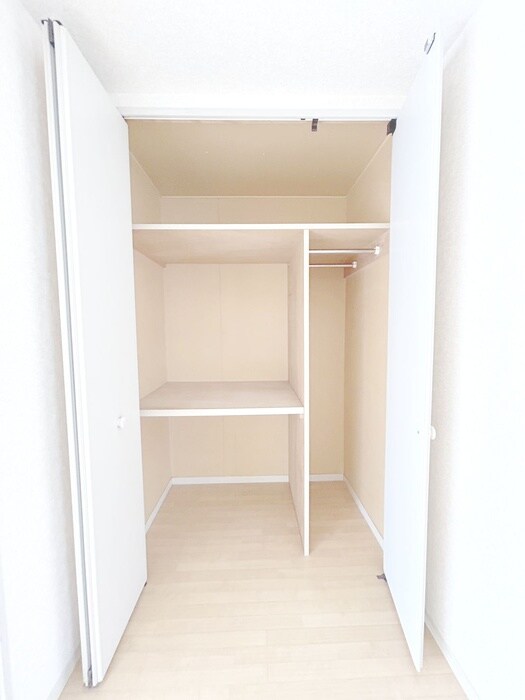 物件内観写真11　(収納)