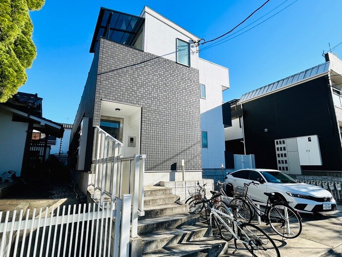 物件外観写真2　(外観写真)