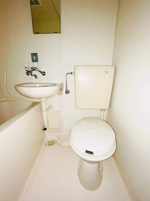 物件内観写真12　(トイレ)