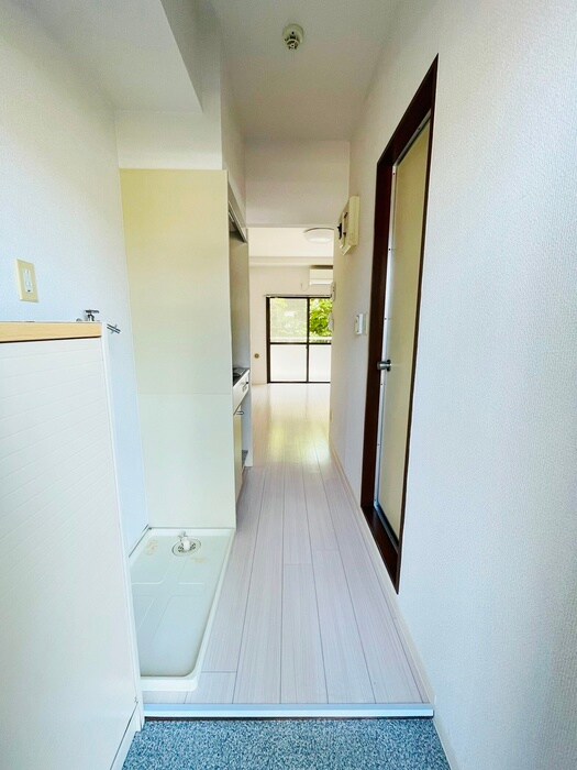 物件内観写真19　(廊下)