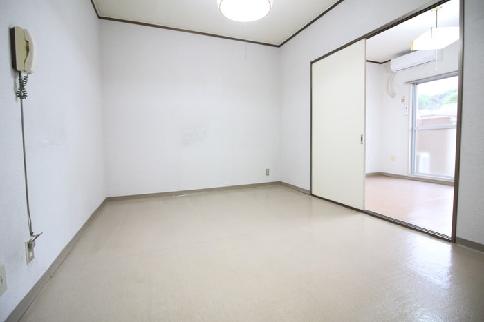 物件内観写真9　(居室)