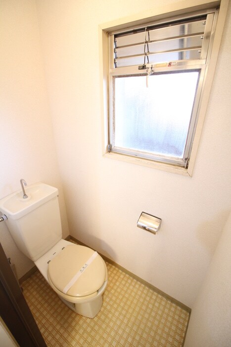 物件内観写真12　(トイレ)