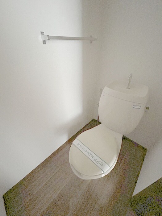 物件内観写真9　(トイレ)