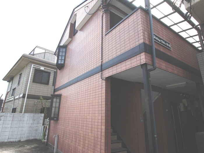 物件外観写真5　(エントランス部分)