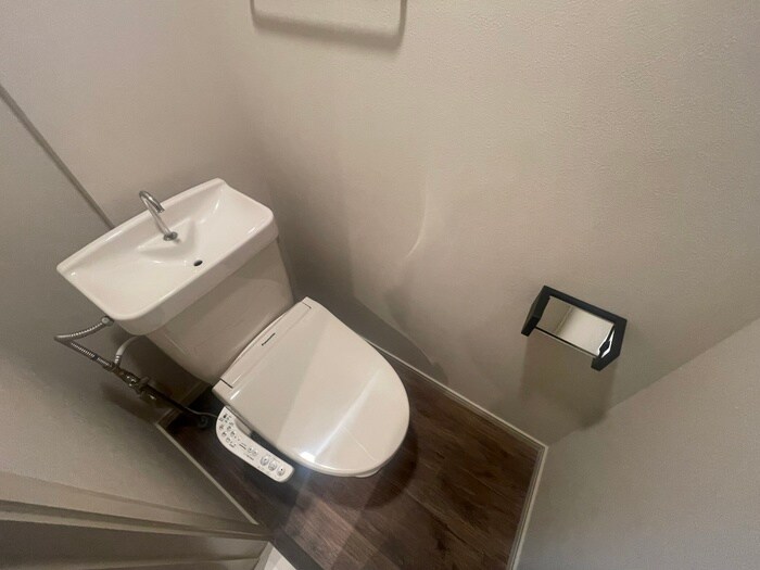 物件内観写真15　(トイレ)
