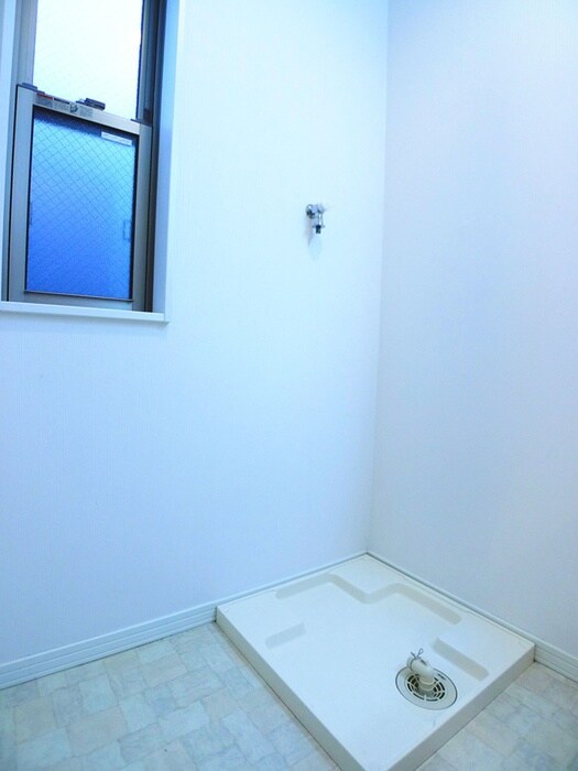 物件内観写真18　(収納)