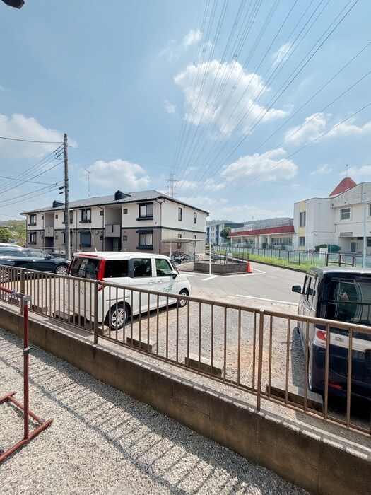 物件内観写真17　(室内からの展望)