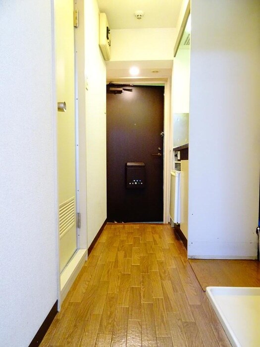 物件内観写真7　(廊下)