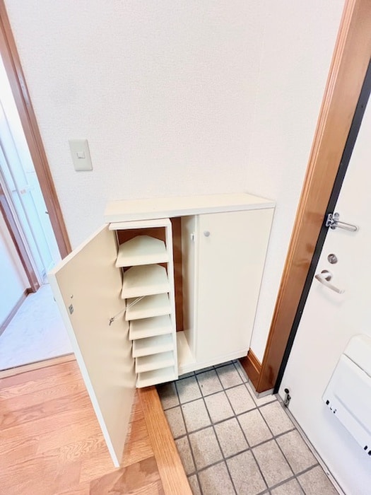 物件内観写真17　(靴箱)