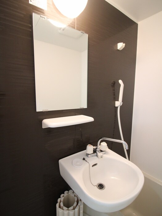 物件内観写真11　(洗面)