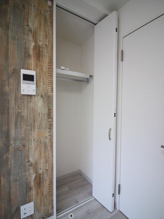 物件内観写真12　(収納)