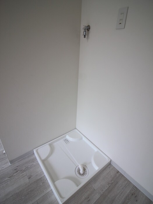 物件内観写真15　(洗濯機置場)