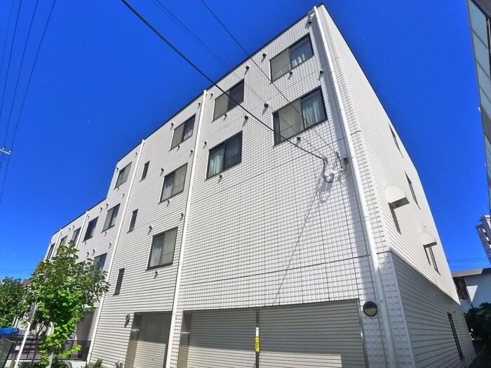 物件外観写真2　(駐車場)