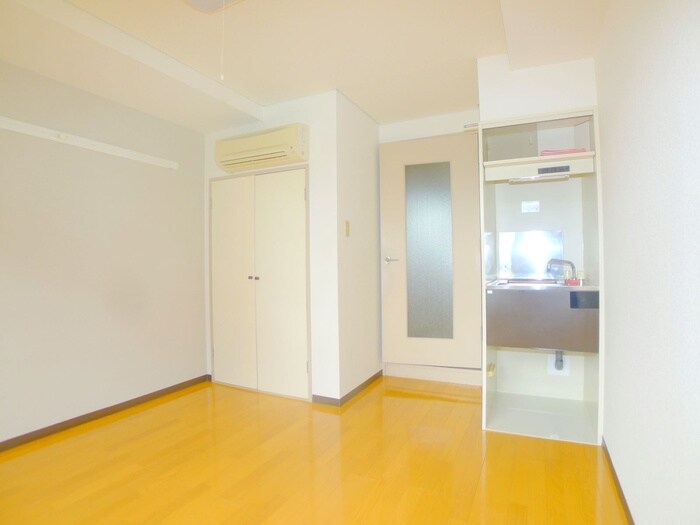 物件内観写真10　(居室)