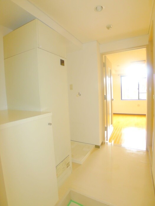 物件内観写真16　(廊下)