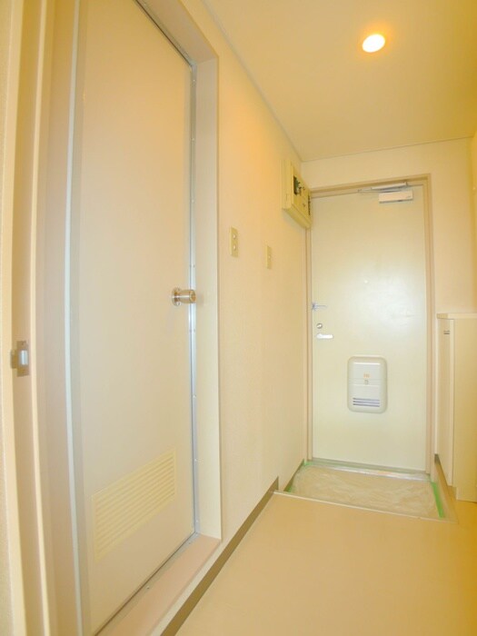 物件内観写真17　(廊下)