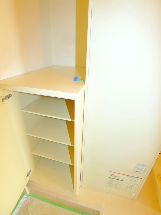 物件内観写真18　(靴箱)