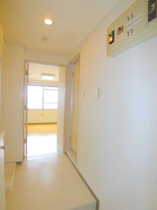 物件内観写真19　(廊下)