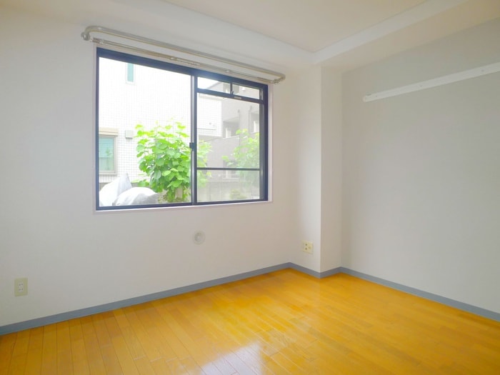 物件内観写真21　(室内からの展望)