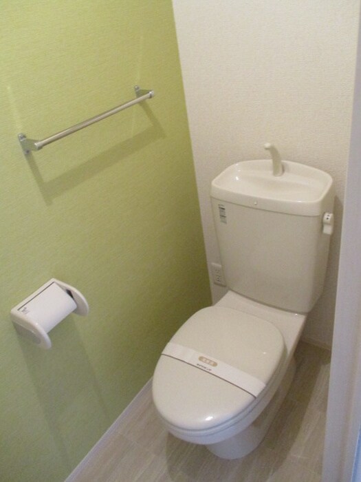 物件内観写真9　(トイレ)