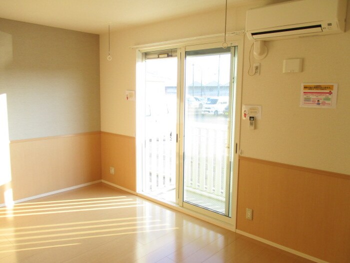 物件内観写真12　(居室)